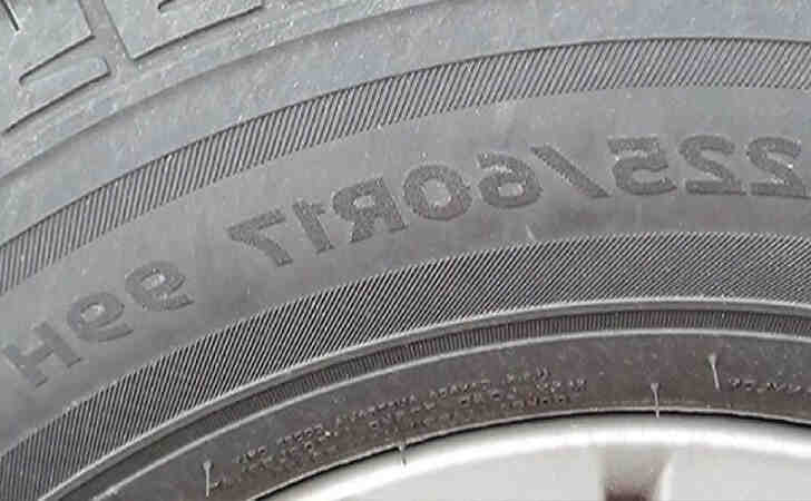 Quelle est l'épaisseur du nouveau pneu?