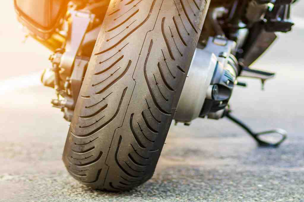 Comment savoir si vous devez changer de pneus?